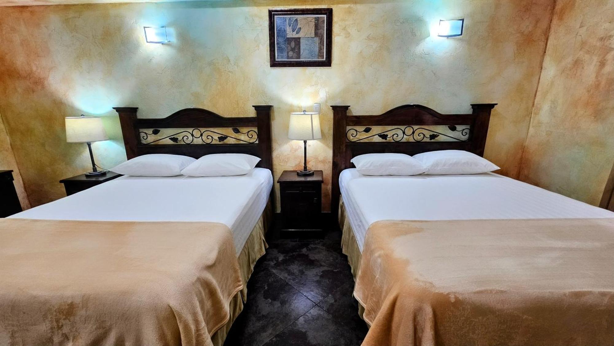 Antigua Inn Hotel Guatemalaváros Kültér fotó